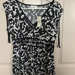 Loft sleeveless shirt size M